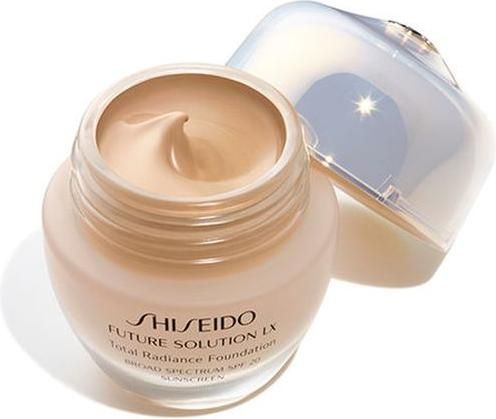 Foundation Shiseido Future Solution Lx Total Radiance SPF20 Neutral 4 30ml