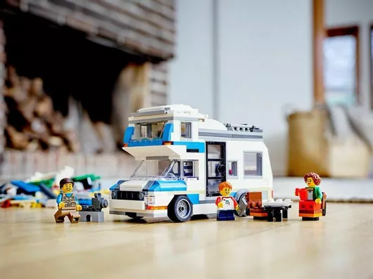 Lego Creator 3-in-1: Caravan Family Holiday για 9+ Ετών #31108