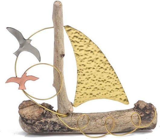 Επιτραπέζιο Γούρι Ξύλινο Καράβι από Κλαδιά με Γλάρους GRB030KA