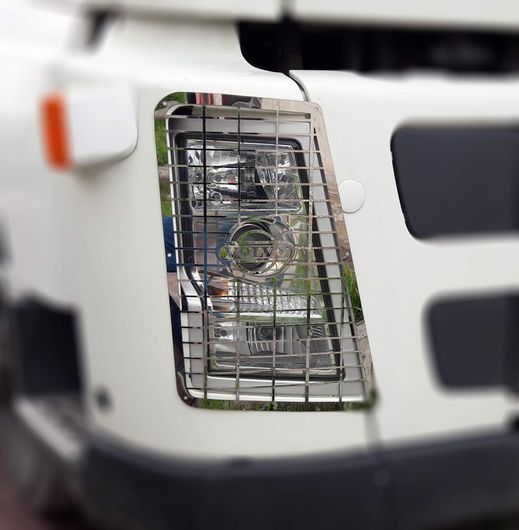 Σχάρα Εμπρόσθιου Φανού για Volvo F2