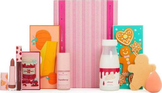 Σετ Μακιγιάζ Revolution Beauty Tasty Christmas Hamper με Κραγιόν και Σκιές Ματιών