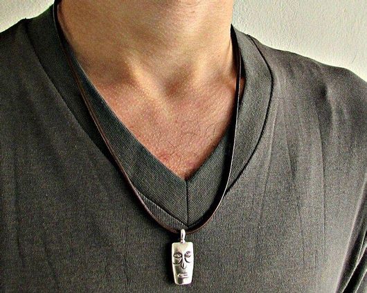 Ανδρικό Κολιέ Hillas Jewels 502 Προσωπείο από Ψευδάργυρο με Κορδόνι Μπεζ