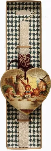 Πασχαλινή Λαμπάδα Synchronia Αλίκη Καρδιά Κρεμ