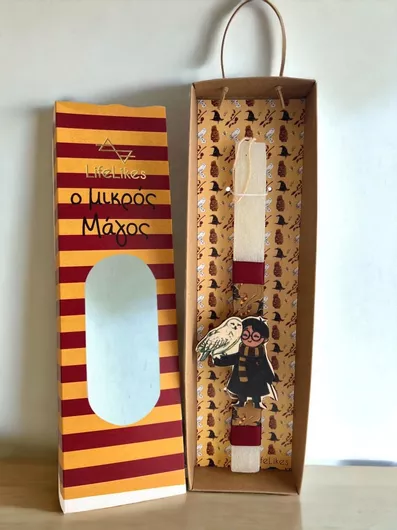 Πασχαλινή Λαμπάδα LifeLikes Ο Μικρός Μάγος σε Κουτί Κόκκινο