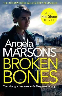 Broken Bones: A gripping serial killer thriller Angela Marsons Sphere 2019 Paperback / softback