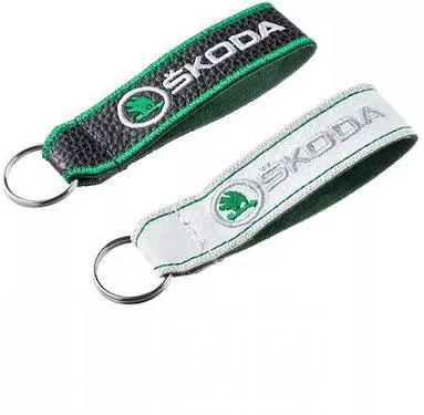 Μπρελόκ Skoda Δύο Όψεων Κεντητό από Δερματίνη Λευκό