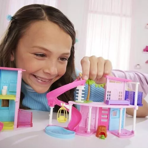 Κουκλόσπιτο Barbie Mattel Mini BarbieLand House με Κούκλα & Αξεσουάρ για 4+ Ετών