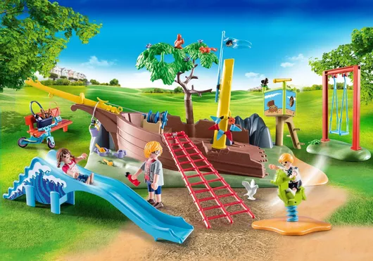 Playmobil City Life Playground Adventure with Shipwreck για 4+ Ετών