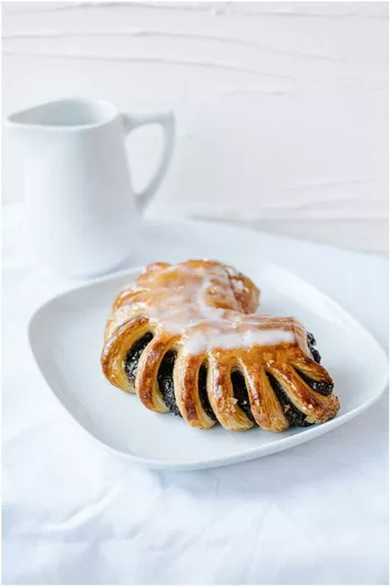 Πίνακας Delicious Pastry with Icing Λαχταριστό ζαχαροπλαστείο με γλάσο 60x90cm