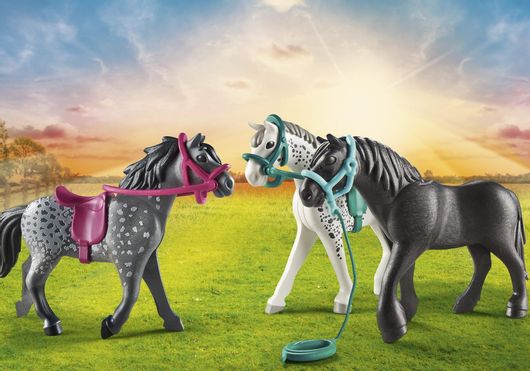 Playmobil Country Τρία Άλογα: Friesian Knabstrupper & Andalusian για 4+ Ετών #70999