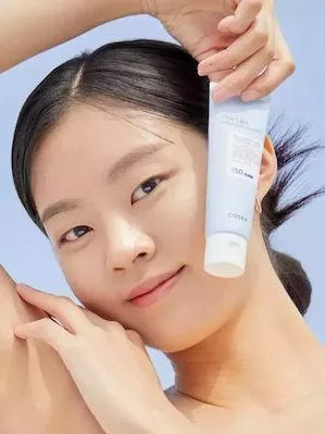 Cosrx Ultra-Light Invisible Αντηλιακή Κρέμα Προσώπου SPF50+ 50ml