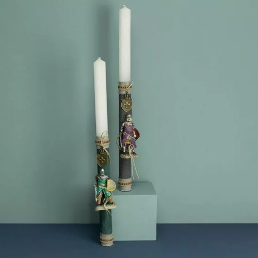 Πασχαλινή Λαμπάδα Στρογγυλή Χειροποίητη Ιππότης (Τυχαία Επιλογή Χρώματος/Σχεδίου)