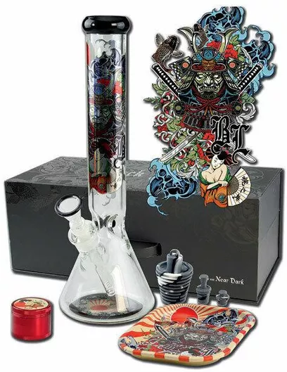 Bong Γυάλινο IN BOX Black Leaf | Ronin and Geisha 40cm