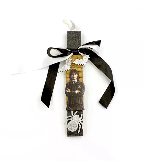 Πασχαλινή Λαμπάδα Πλακέ Χειροποίητη Wednesday 26cm.