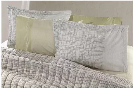 Διακοσμητική Μαξιλαροθήκη Guy Laroche 72x52cm Μπεζ