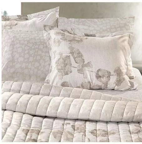 Διακοσμητική Μαξιλαροθήκη Guy Laroche 70x50cm Μπεζ