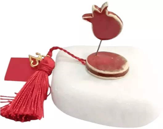 Γούρι 2025 Kalliopi Silver RZ86-930 Κεραμικό Κόκκινο Ρόδι σε Βότσαλο 7x7cm