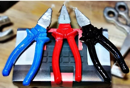 Πασχαλινή Λαμπάδα Gerakis Αστεία / με Σχέδιο Πένσα Τυχαία Επιλογή Χρώματος