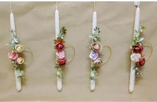 Πασχαλινή Λαμπάδα Αρωματική Στεφάνι με Τριαντάφυλλα 23034