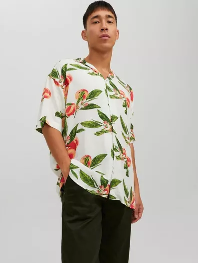 Jack & Jones Κοντομάνικο Πουκάμισο σε Κανονική Γραμμή Floral Cloud Dancer
