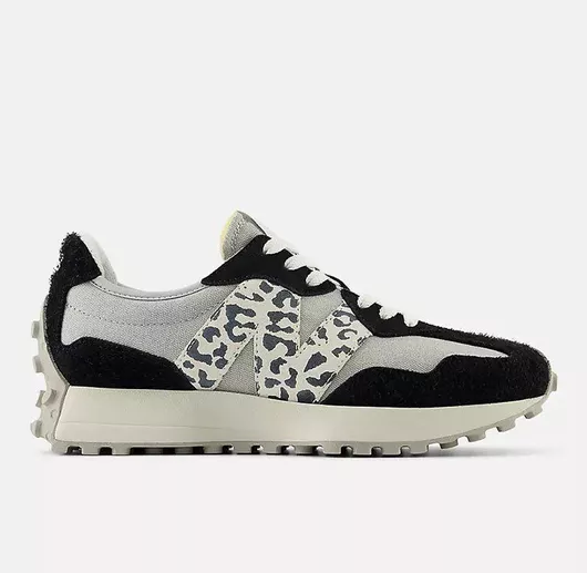 New Balance 327  Black / Moonbeam