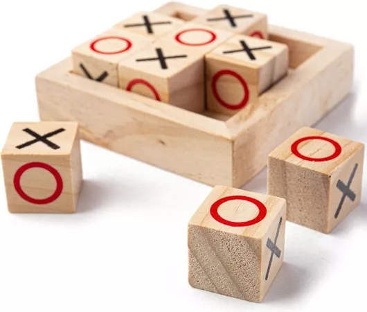 Επιτραπέζιο Παιχνίδι Τρίλιζα για 2 Παίκτες 3+ Ετών