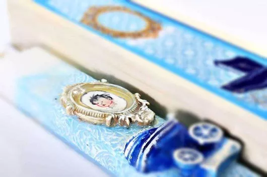 Πασχαλινή Λαμπάδα Στρογγυλή με Κουτί Γαλάζιο