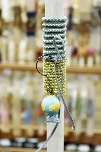 Πασχαλινή Λαμπάδα Στρογγυλή 25cm.