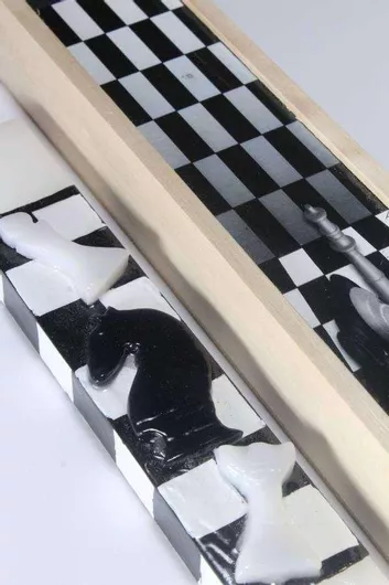 Πασχαλινή Λαμπάδα Στρογγυλή με Κουτί