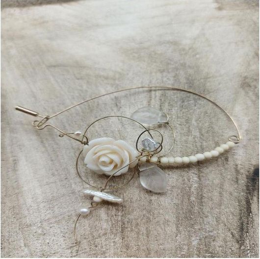 Γυναικεία Καρφίτσα Ηώς K510 από Ασήμι με Μαργαριτάρια & Φύλλα από Quartz σε σχήμα Λουλούδι