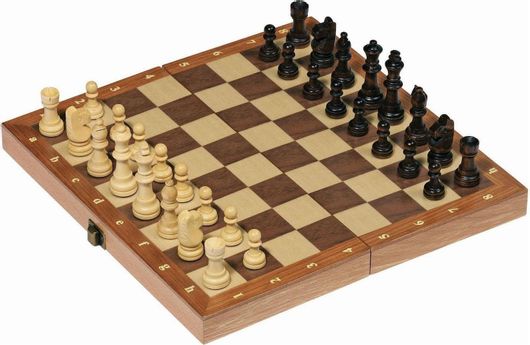 Σκάκι Goki Ξύλινο με Πιόνια 30x30cm για 7+ Ετών