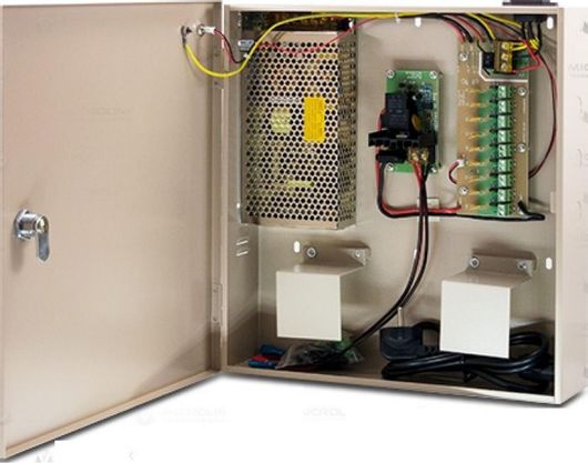 Τροφοδοτικό Id-40τ209 10α Back Up 12V Dc 9 Κανάλια Εξόδου 10A