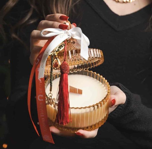 Κερί Σόγιας Στολισμένο Γούρι Μεγάλο με Άρωμα Περγαμόντο