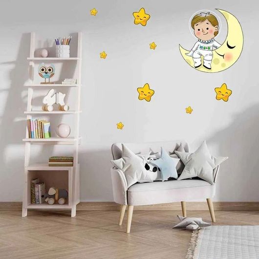Αυτοκόλλητο Παιδικού Δωματίου IDP Creations Αγοράκι στο Φεγγάρι Ανάμεσα στα Άστρα