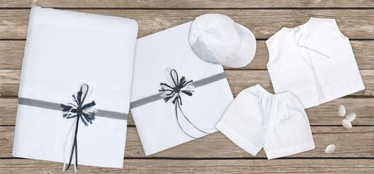 Λαδόπανο Mouchtaris Collection για Αγόρι Σετ 6τμχ Λευκό