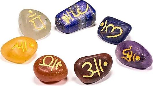 Χειροποίητοι Ημιπολύτιμοι Λίθοι Chakra με Σανσκριτικά Σύμβολα Σετ 7τμχ 