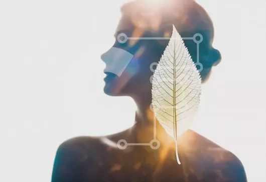 Intra Συλλεκτικό Ξύλινο Παζλ Plywood  4mm - Αφηρημένη σιλουέτα φύλλων - ομορφιά και μοναδικότητα Σε Ξύλινο Κουτί - Διαστάσεις Puzzle: 10x10 cm – 25 κομμάτια