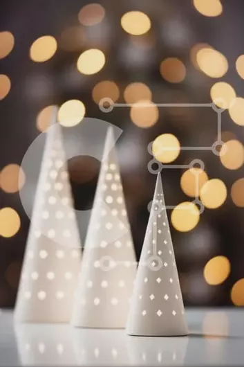 Intra Συλλεκτικό Ξύλινο Παζλ Plywood  4mm - Κεραμικά χριστουγεννιάτικα δέντρα με λαμπερό φόντο Σε Ξύλινο Κουτί - Διαστάσεις: 10x10 cm – 25 κομμάτια