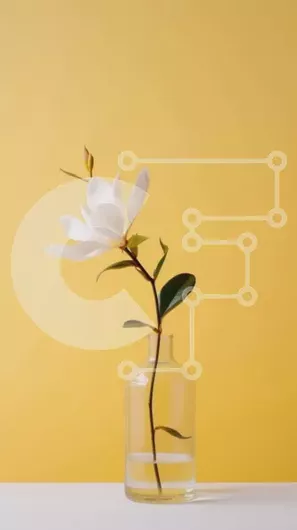 Intra Συλλεκτικό Ξύλινο Παζλ Plywood  4mm - Λευκό λουλούδι μανόλιας σε γυάλινο βάζο σε πορτοκαλί φόντο Σε Ξύλινο Κουτί - Διαστάσεις Puzzle: 10x10 cm – 25 κομμάτια